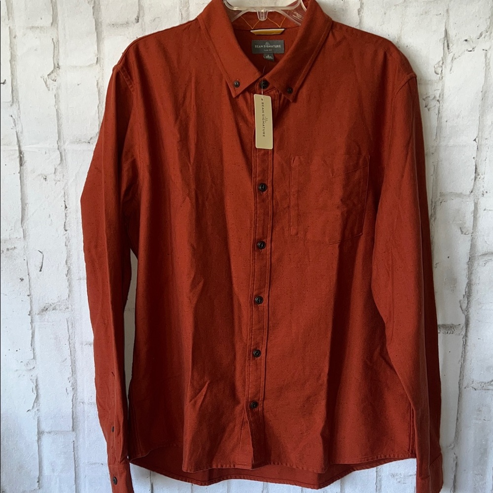 L. L. Bean Signature Slim Fit Button Down Shirt 
NWT